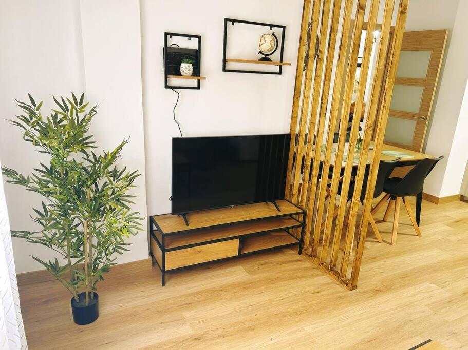 Apartment In The Heart Of Малага Экстерьер фото