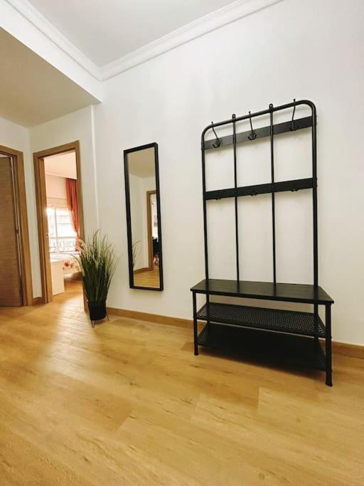 Apartment In The Heart Of Малага Экстерьер фото